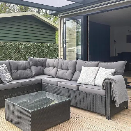 Amazing Stacaravan In 4* Zeeland