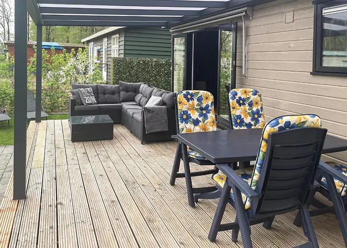 Amazing Stacaravan In مكان تخييم زيلاند