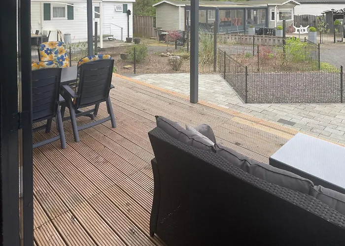 Amazing Stacaravan In 4*