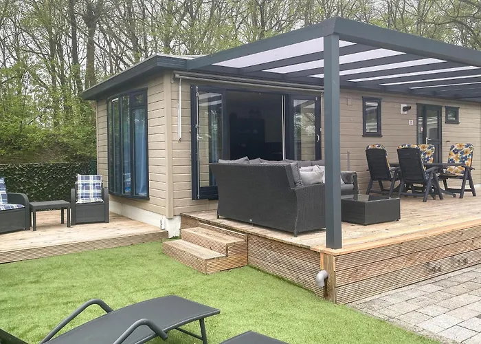 Amazing Stacaravan In 4*